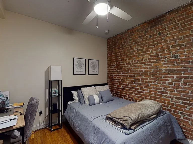 92 Prince St #4 — Photo 5