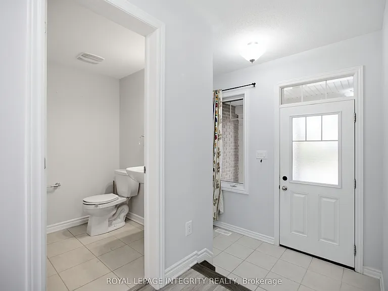 2235 Watercolours Way — Photo 3