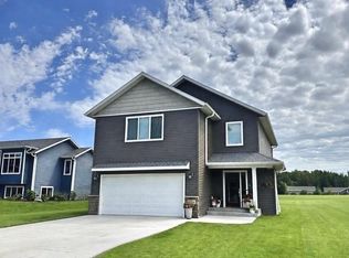 1923 Longview Dr, Detroit Lakes, MN 56501