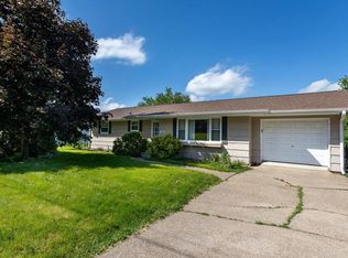 3240 Asbury Rd, Dubuque, IA 52001