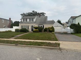 (Undisclosed Address), Levittown, NY 11756
