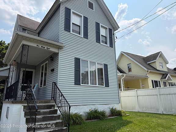 2nd image of 148 Hollister Ave