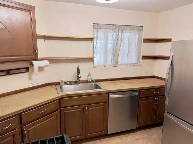 E Walnut Dr — Photo 13