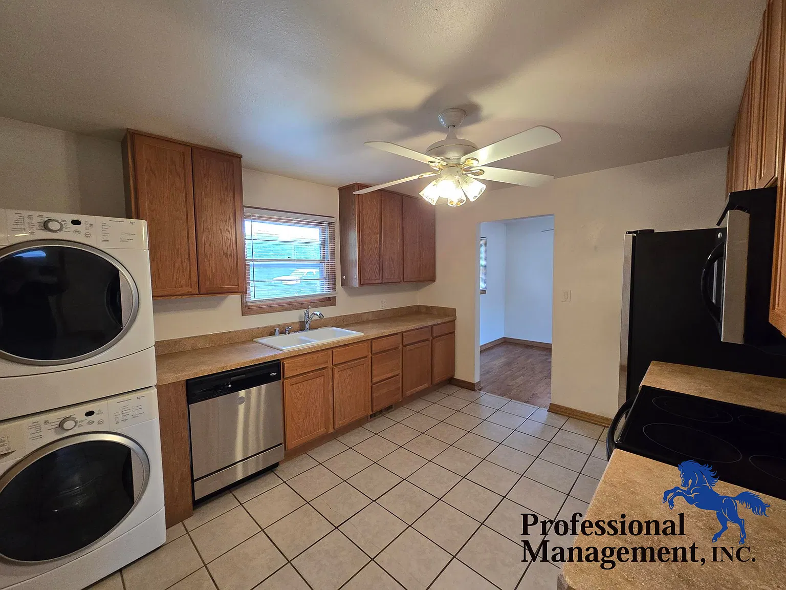 2 bed, 1050 sqft, $1,250 — Photo 3