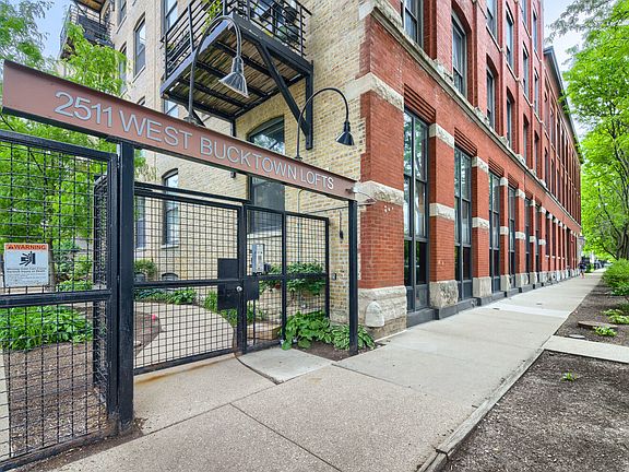 3rd image of 2511 W Moffat St APT 111J