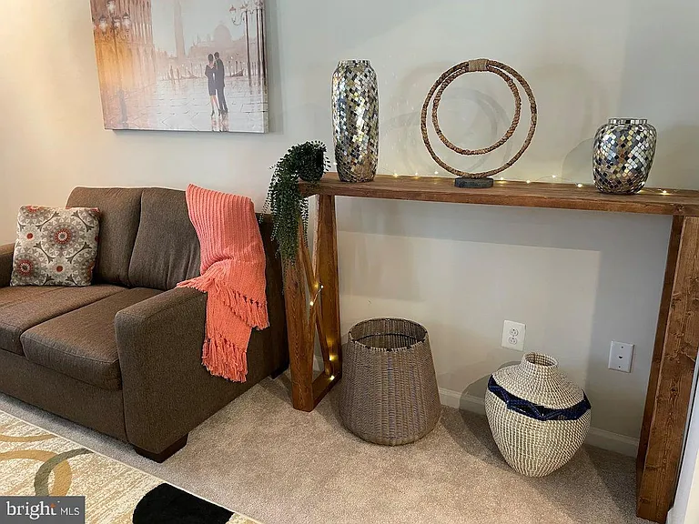 264 Sage Cir — Photo 5