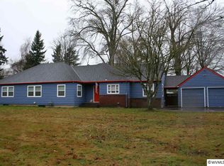 1050 W Hayes St, Woodburn, OR 97071