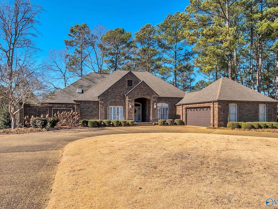 1st image of 1075 Heritage Dr
