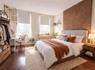 65 Grand Ave APT 2L, Brooklyn, NY 11205