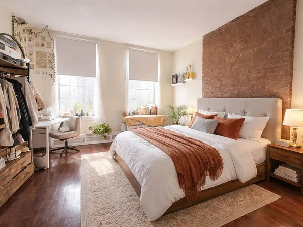 65 Grand Ave APT 2L, Brooklyn, NY 11205