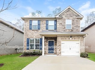 5689 Grande River Rd, College Park, GA 30349