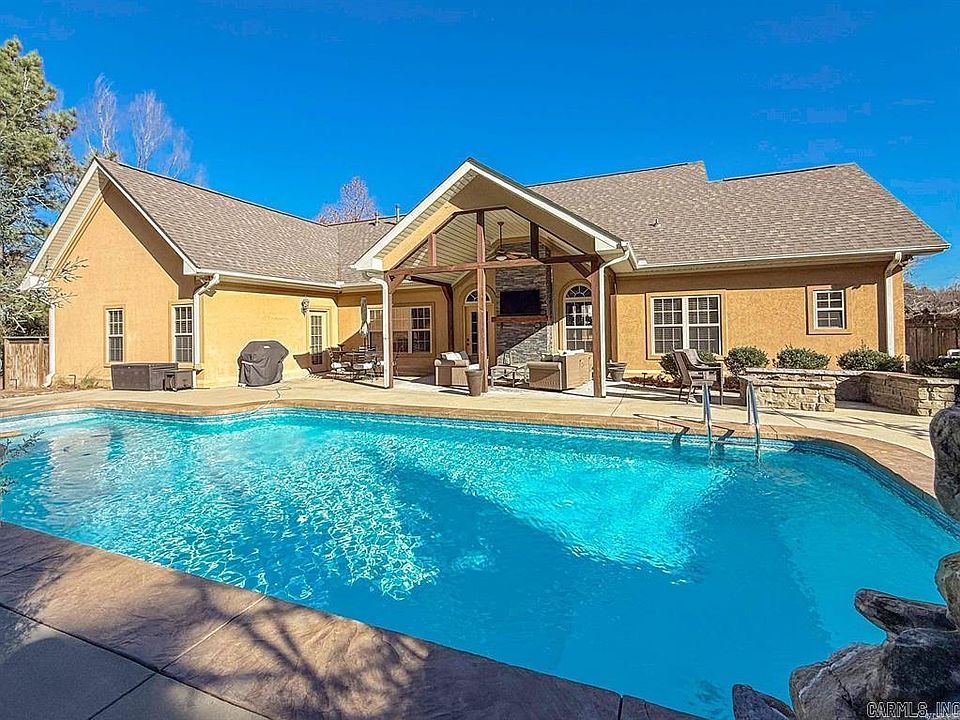 1st image of 310 Quail Ridge Dr