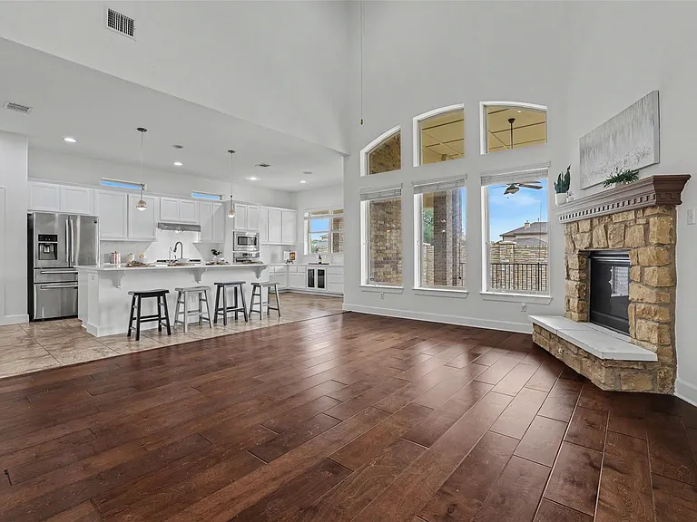 213 Southern Cross Dr — Photo 21