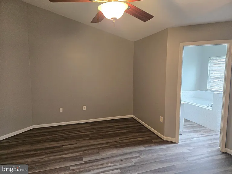 4662 Deerwatch Dr — Photo 11