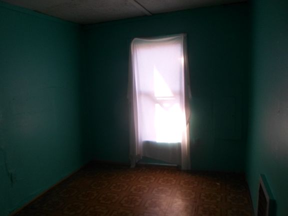 4th image of 2330 Stonewall St