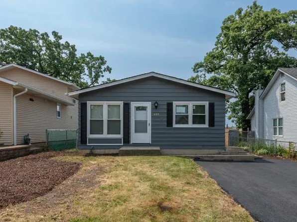 405 Woodland Dr, Round Lake Beach, IL 60073