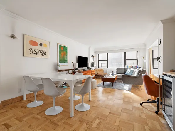 201 East 77th Street image 2 of 6