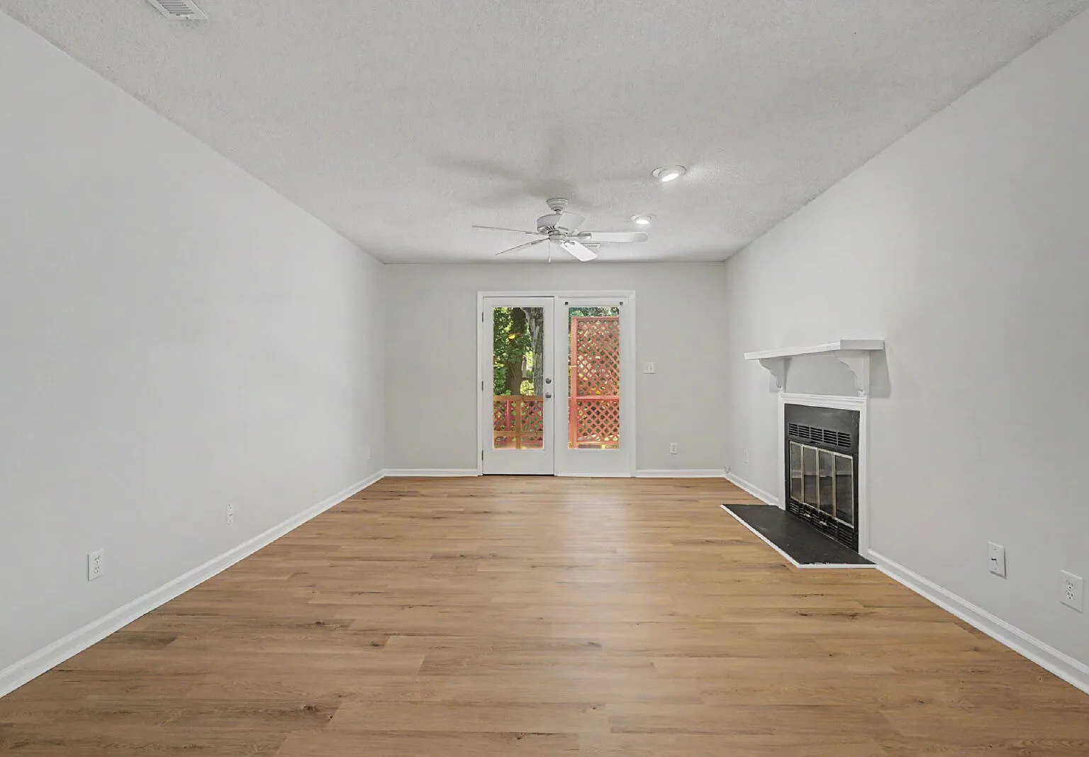 2 bed, 2.0 bath, 1150 sqft, $1,700 — Photo 4