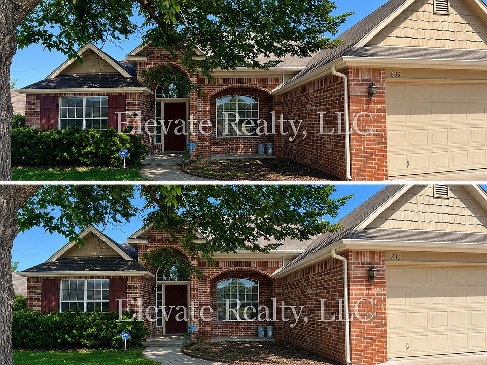 2nd image of 835 E Vancouver Cir