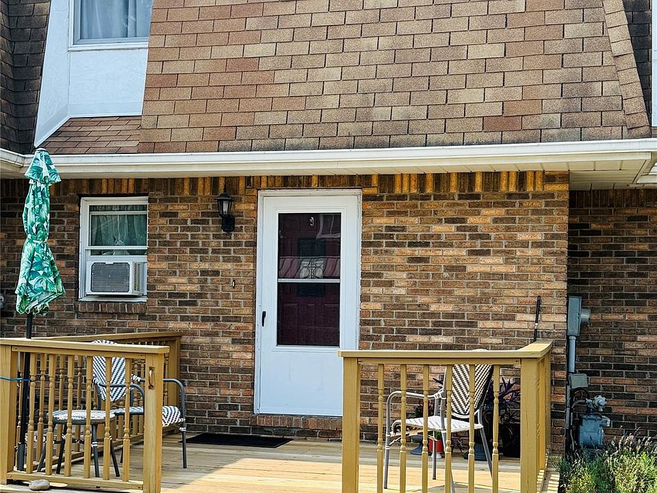 2nd image of 3510 Holland Park Ln #12