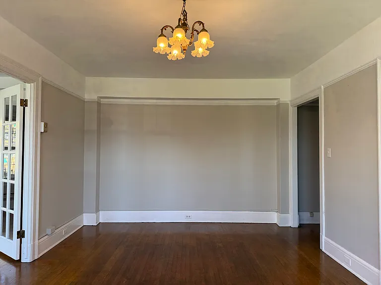 Sherwood Apartments — Photo 12