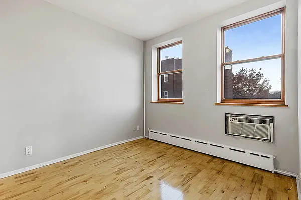 Rented by Vector New York, LLC | media 10