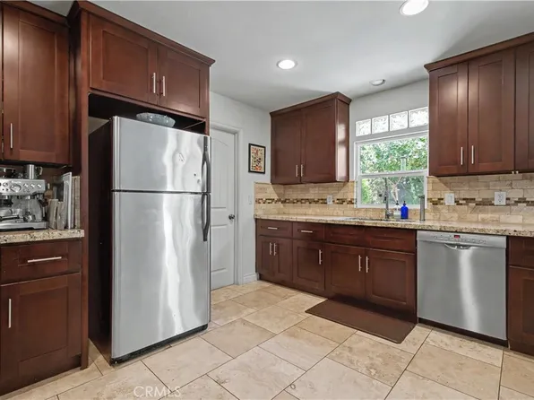 7329 Sausalito Ave, West Hills, CA 91307