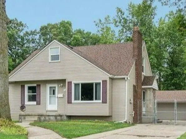 16008 Kennebec St, Southgate, MI 48195