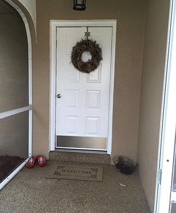 4th image of 126 NE 10th Pl