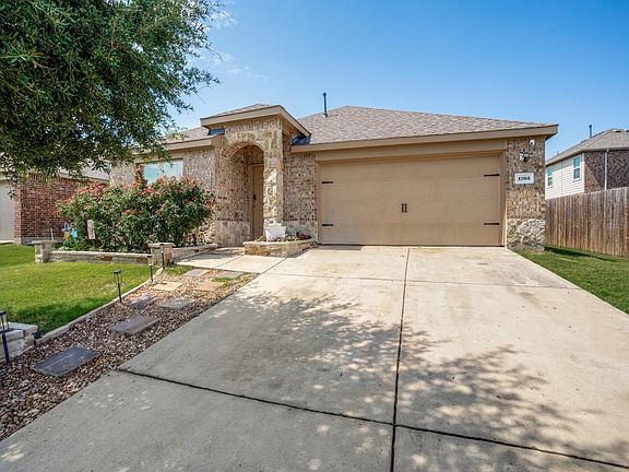 2nd image of 1703 Sorghum Dr