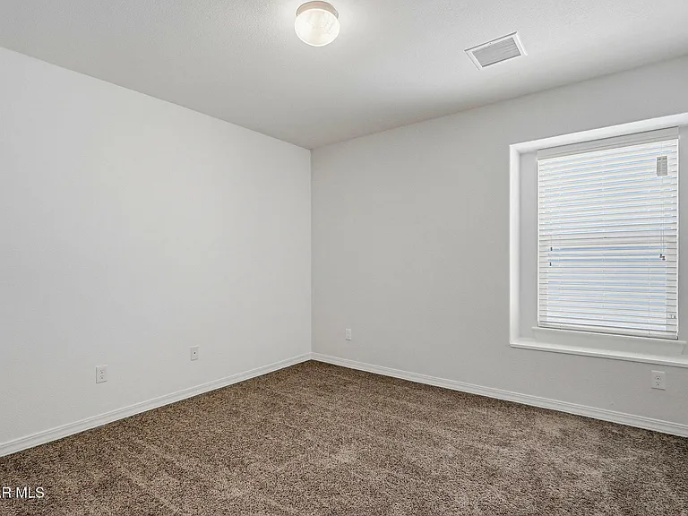 11381 Bullseye St — Photo 36