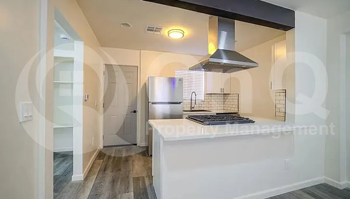 1 bed, 1.0 bath, 600 sqft, $1,249 — Photo 4