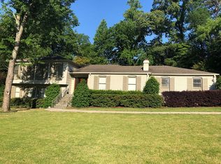 3800 Briar Oak Dr, Birmingham, AL 35243