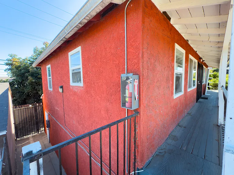 3354 Norton Ave #D — Photo 8