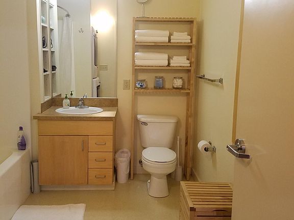 2nd image of 1425 NE 61st Ave APT 202
