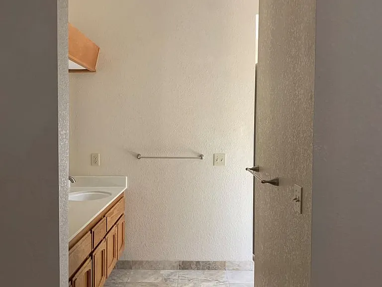 9025 Bramblewood Way — Photo 9