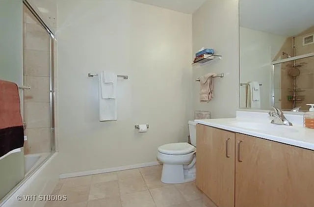 600 N Kingsbury St #1714 — Photo 2