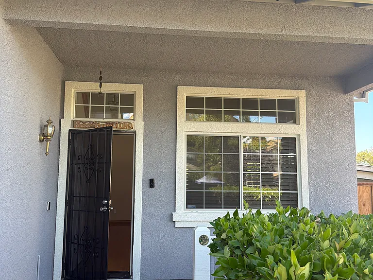 1147 Legend Cir — Photo 34