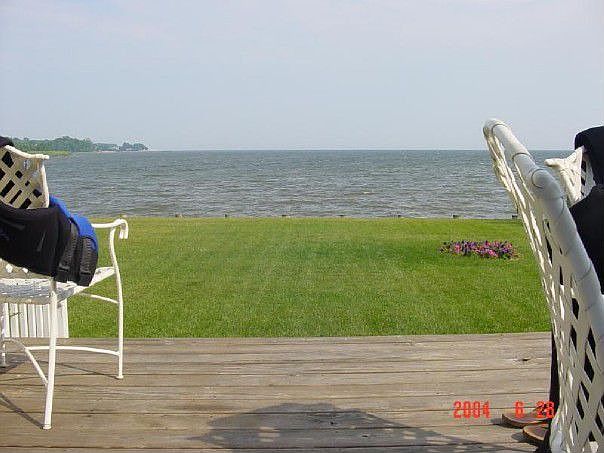 1st image of 121 E Bay View Dr