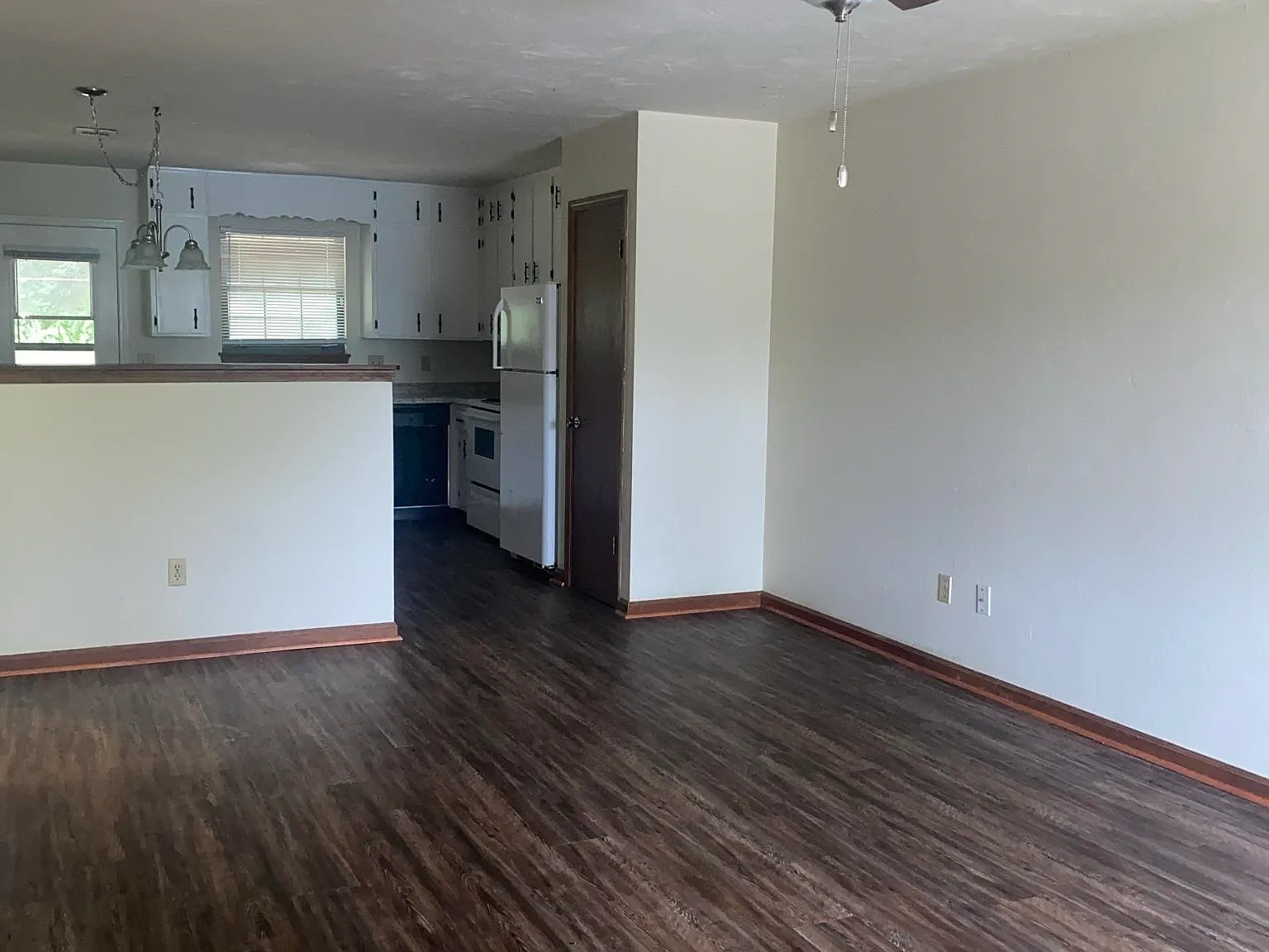 2 bed, 900 sqft, $1,295 — Photo 4