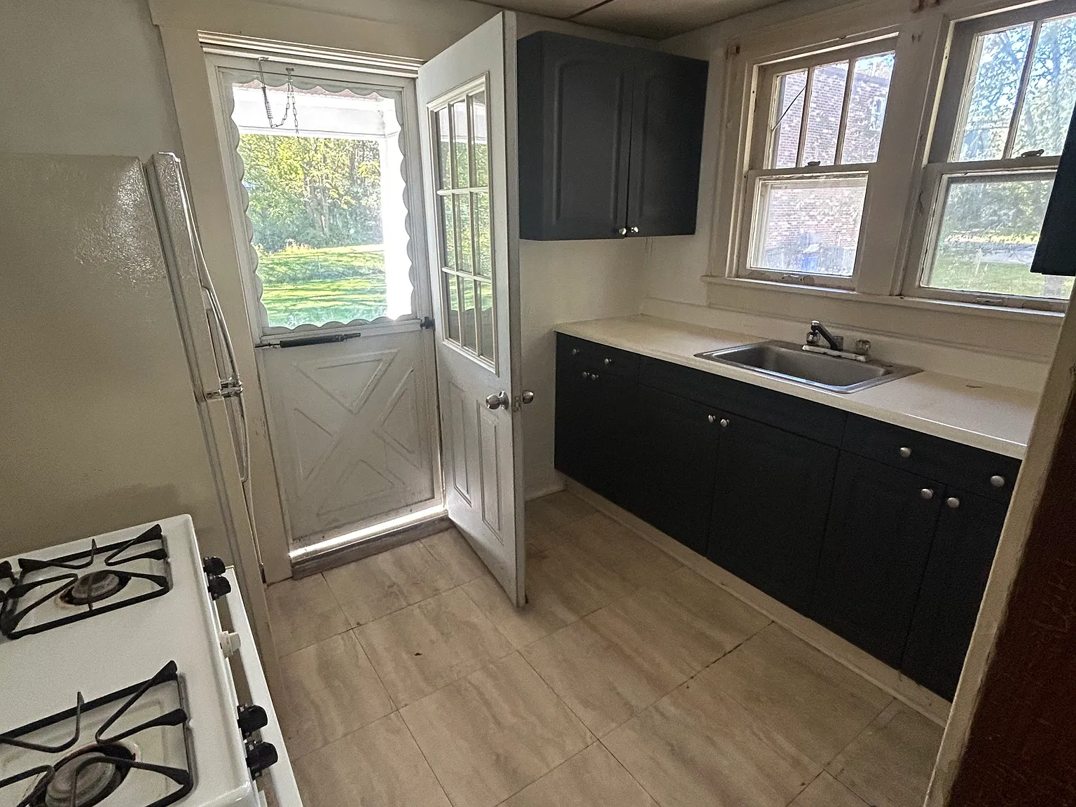 2 bed, $825 — Photo 3