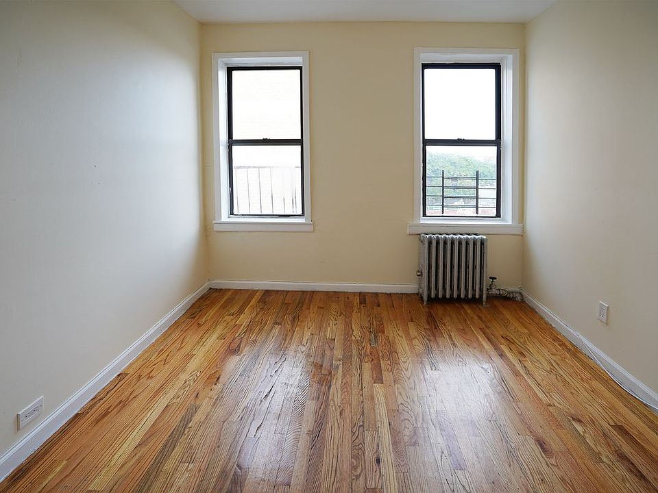 1st image of 3727 Crescent St APT 5