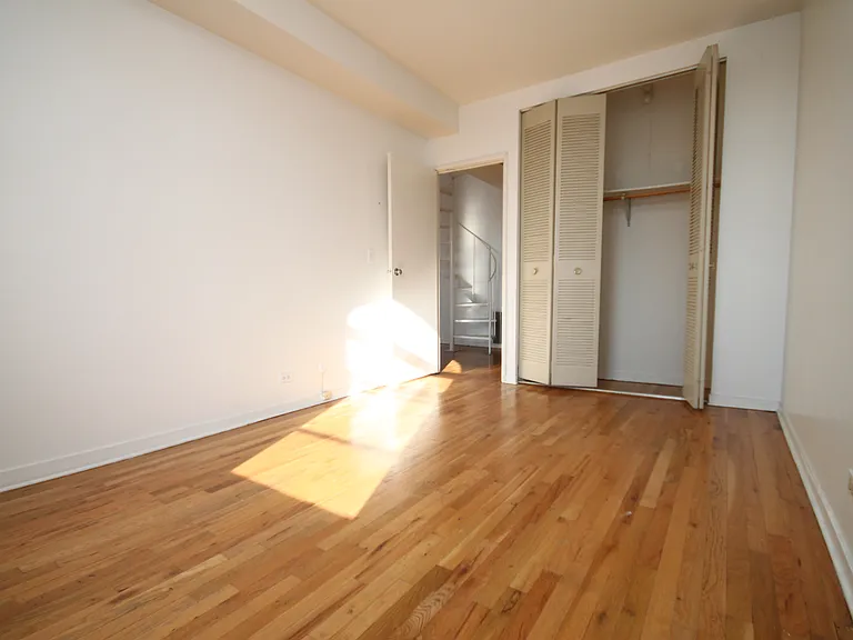 424 W Belden Ave #4W — Photo 6