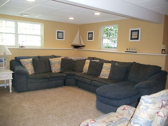 2nd image of 144 Kensington Dr
