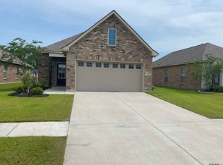 38445 Brown Rd, Prairieville, LA 70769