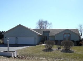 10111 E Branch Rd, Rochelle, IL 61068