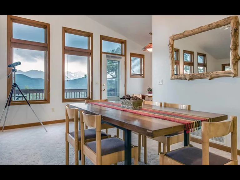 130 Alpine Dr — Photo 3