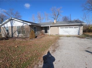 8908 E State Highway 33, Shumway, IL 62461