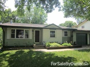 9815 Larimore Ave, Omaha, NE 68134