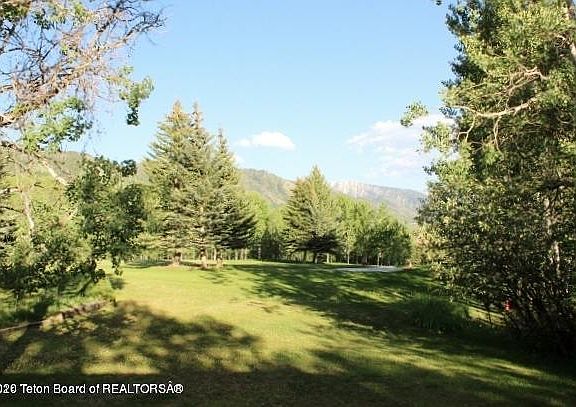 2nd image of 180 Vista Dr W